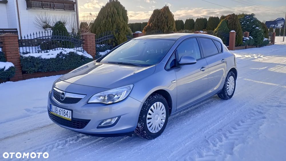 Opel Astra - 1