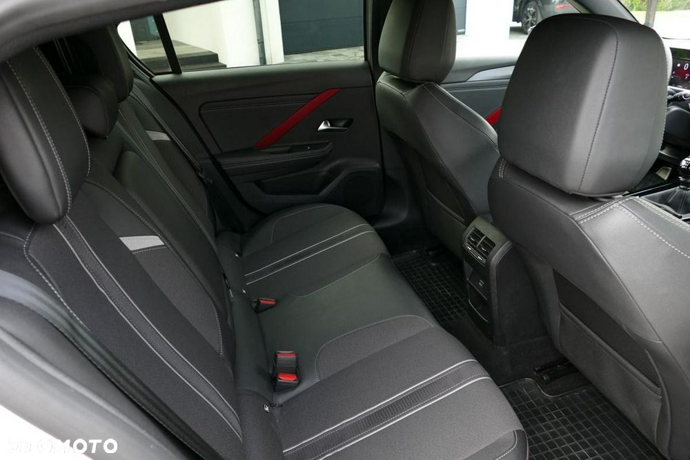 Opel Astra - 34