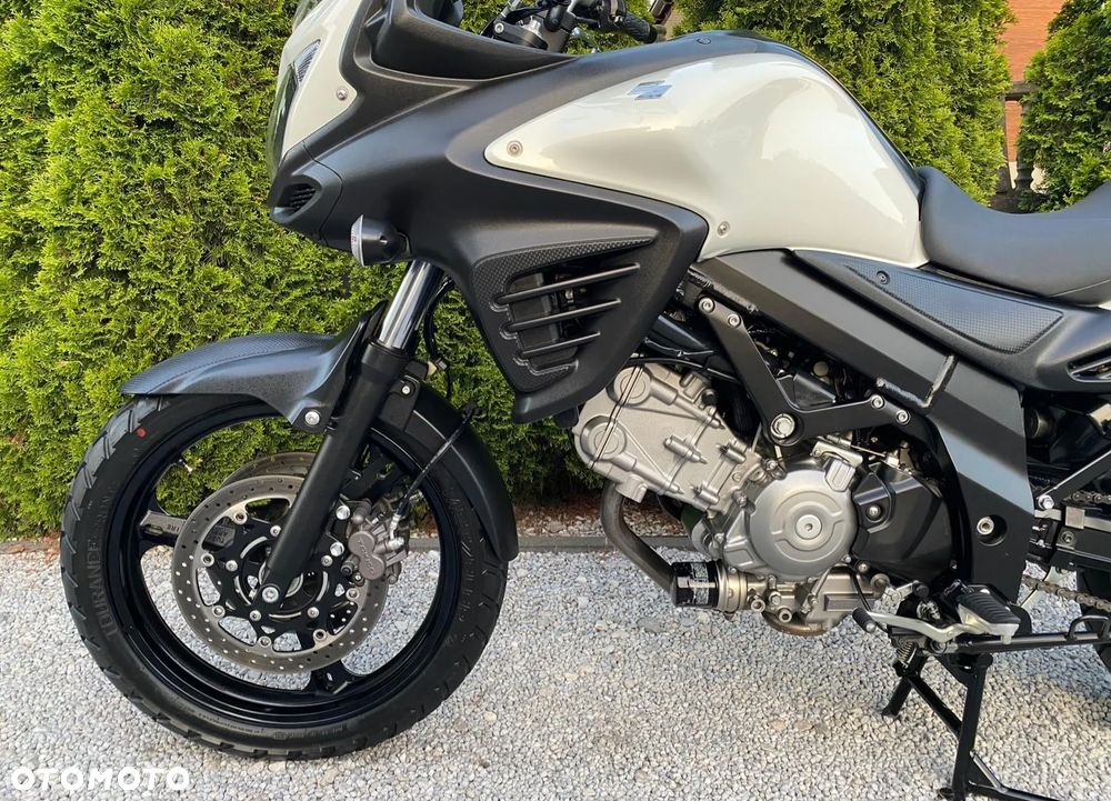 Suzuki V-STROM - 18