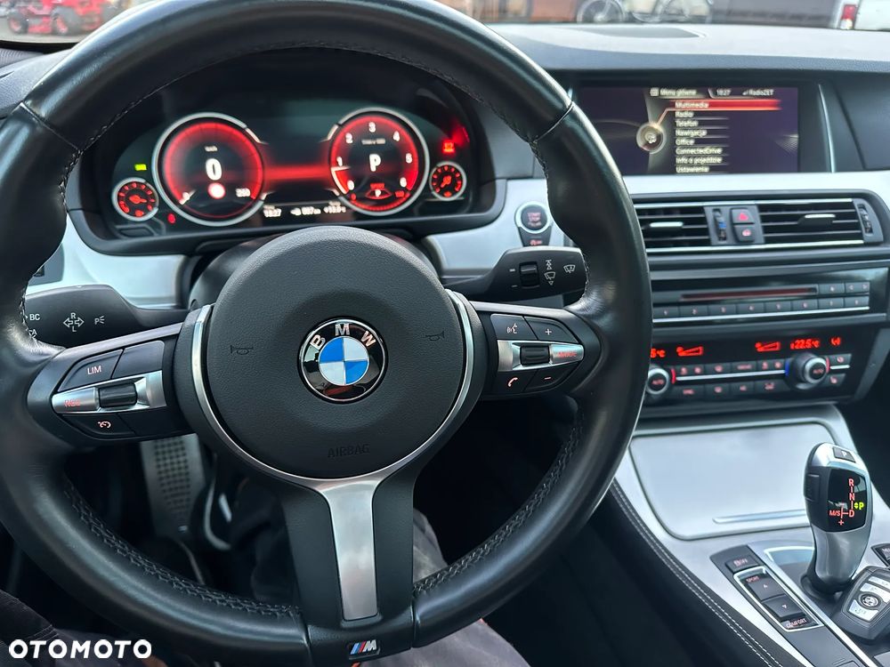 BMW Seria 5 520d xDrive - 4