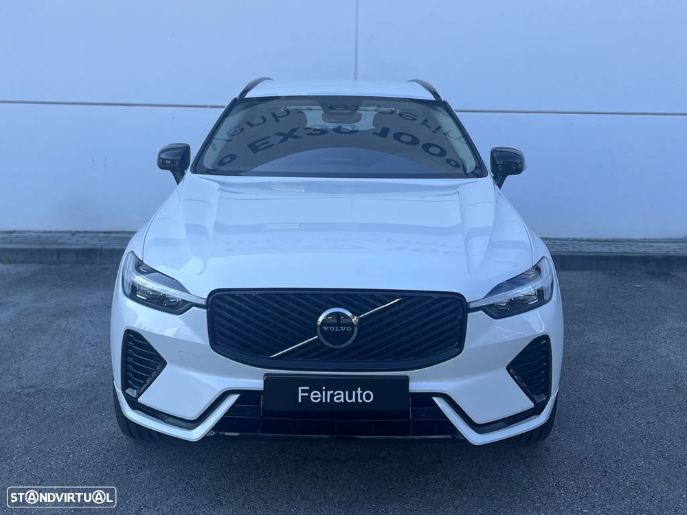 Volvo XC 60 2.0 T6 PHEV Plus Dark AWD - 7