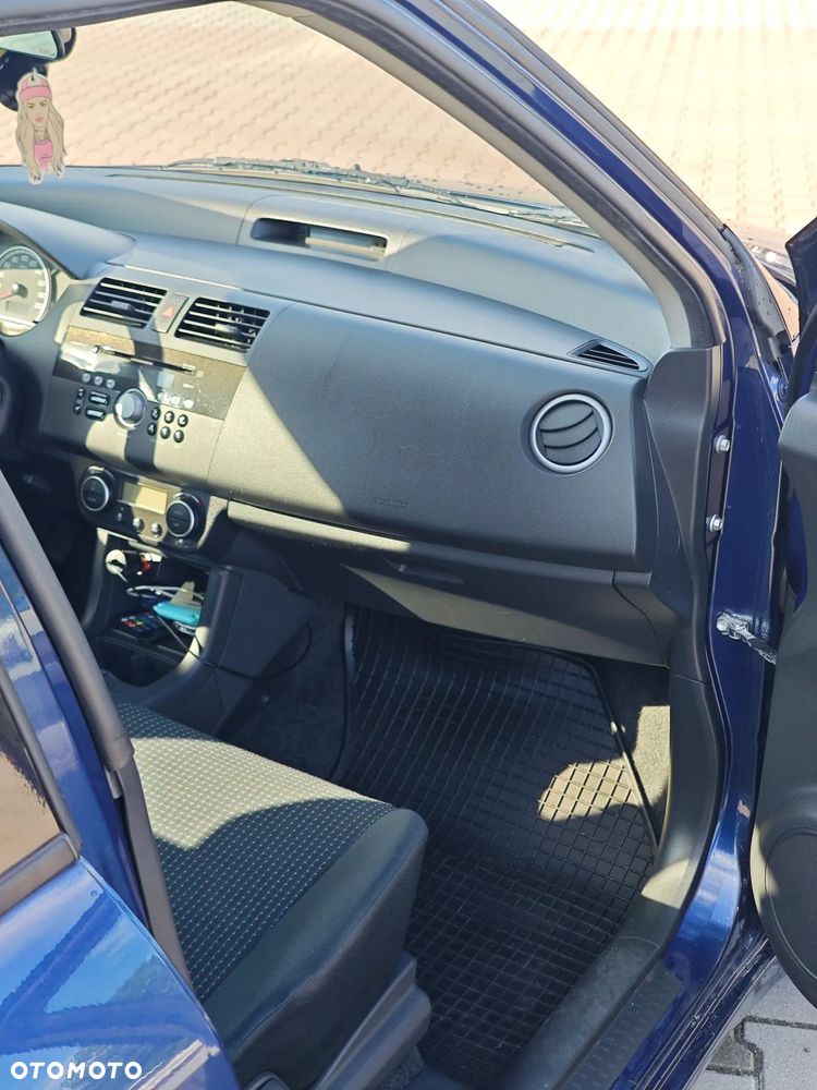 Suzuki Swift - 17