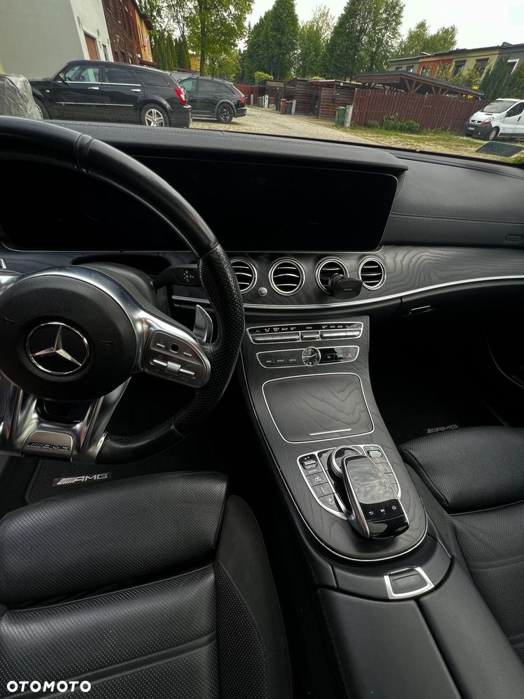 Mercedes-Benz Klasa E AMG 53 4Matic 9G-TRONIC - 11