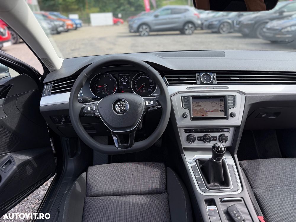 Volkswagen Passat 2.0 TDI SCR BlueMotion Comfortline - 20