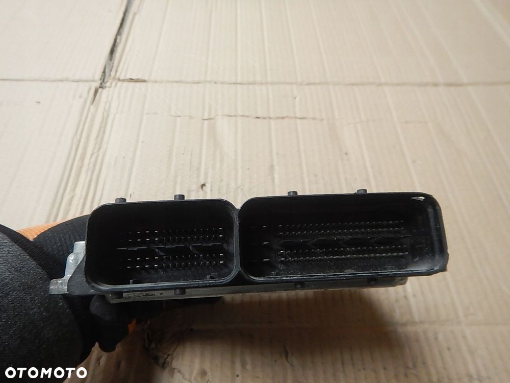 komputer silnika opel vectra c 1.9 cdti 55566276 - 3