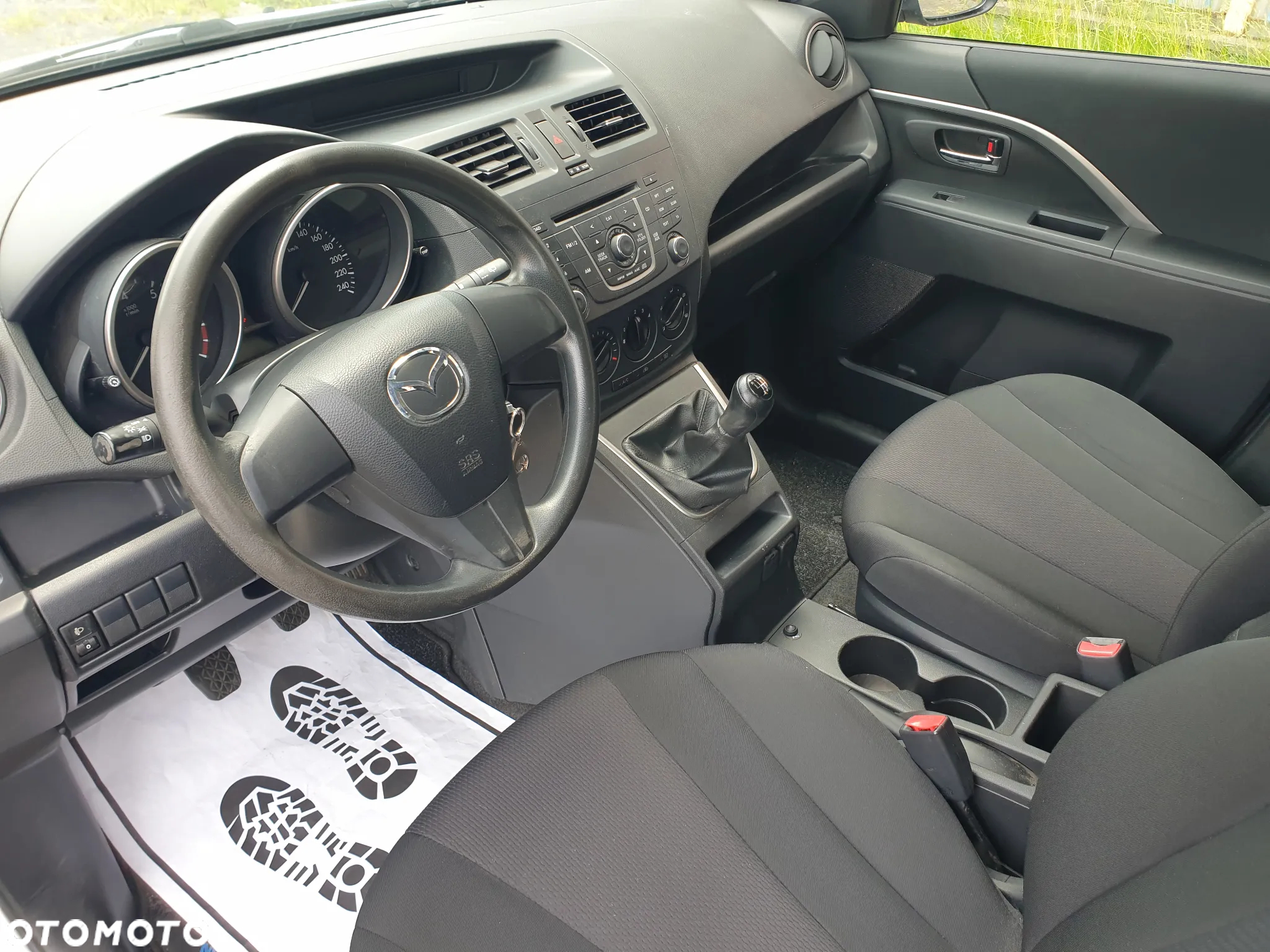 Mazda 5 - 14