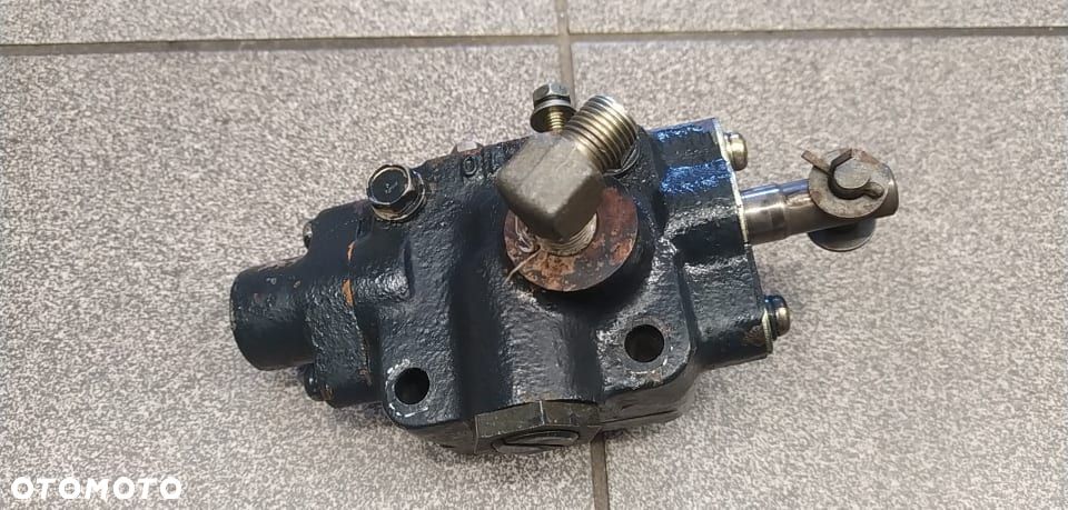 ISEKI SG15 Mechanizm zawór Opuszczenia Kosiska - 5