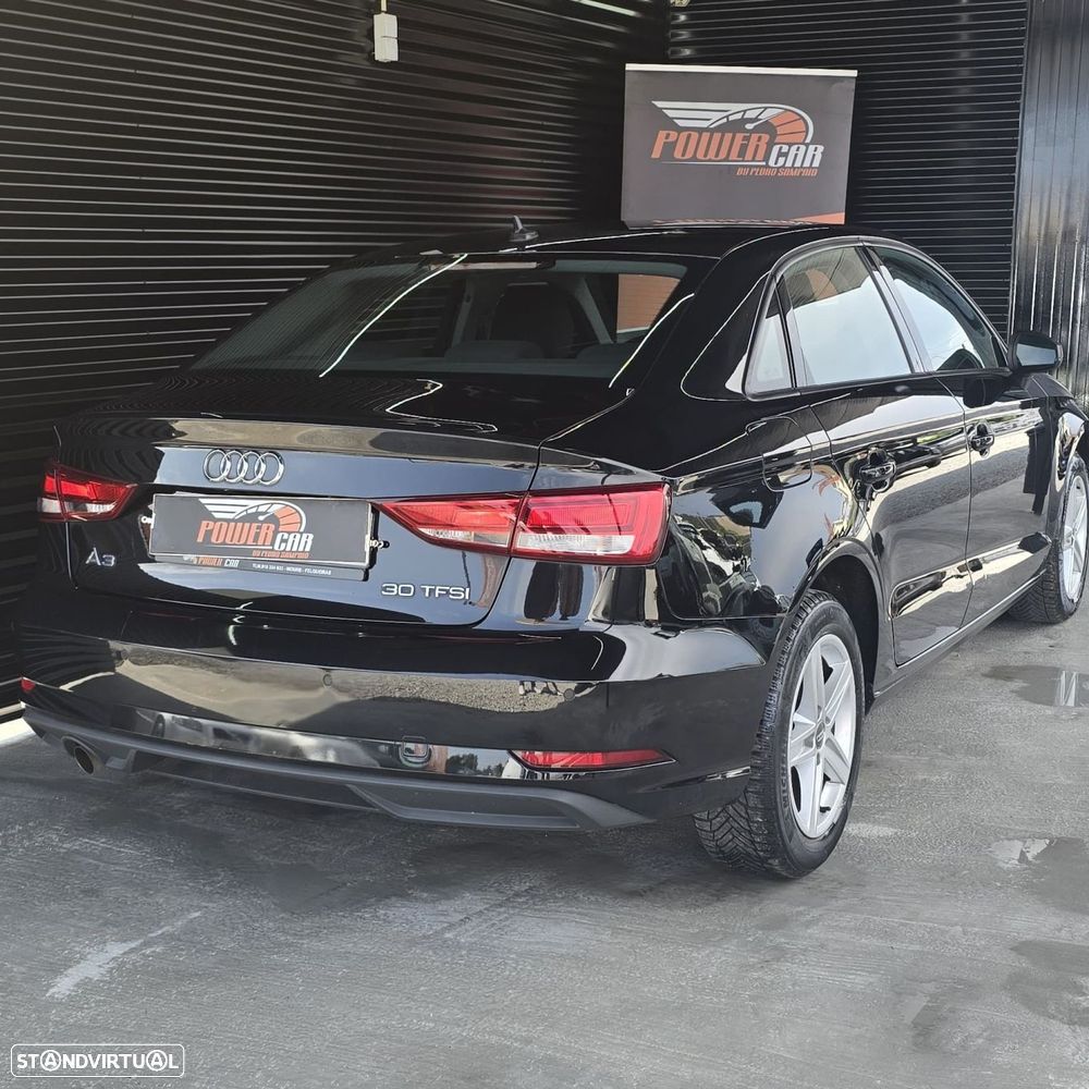 Audi A3 Limousine 30 TFSI Design - 2