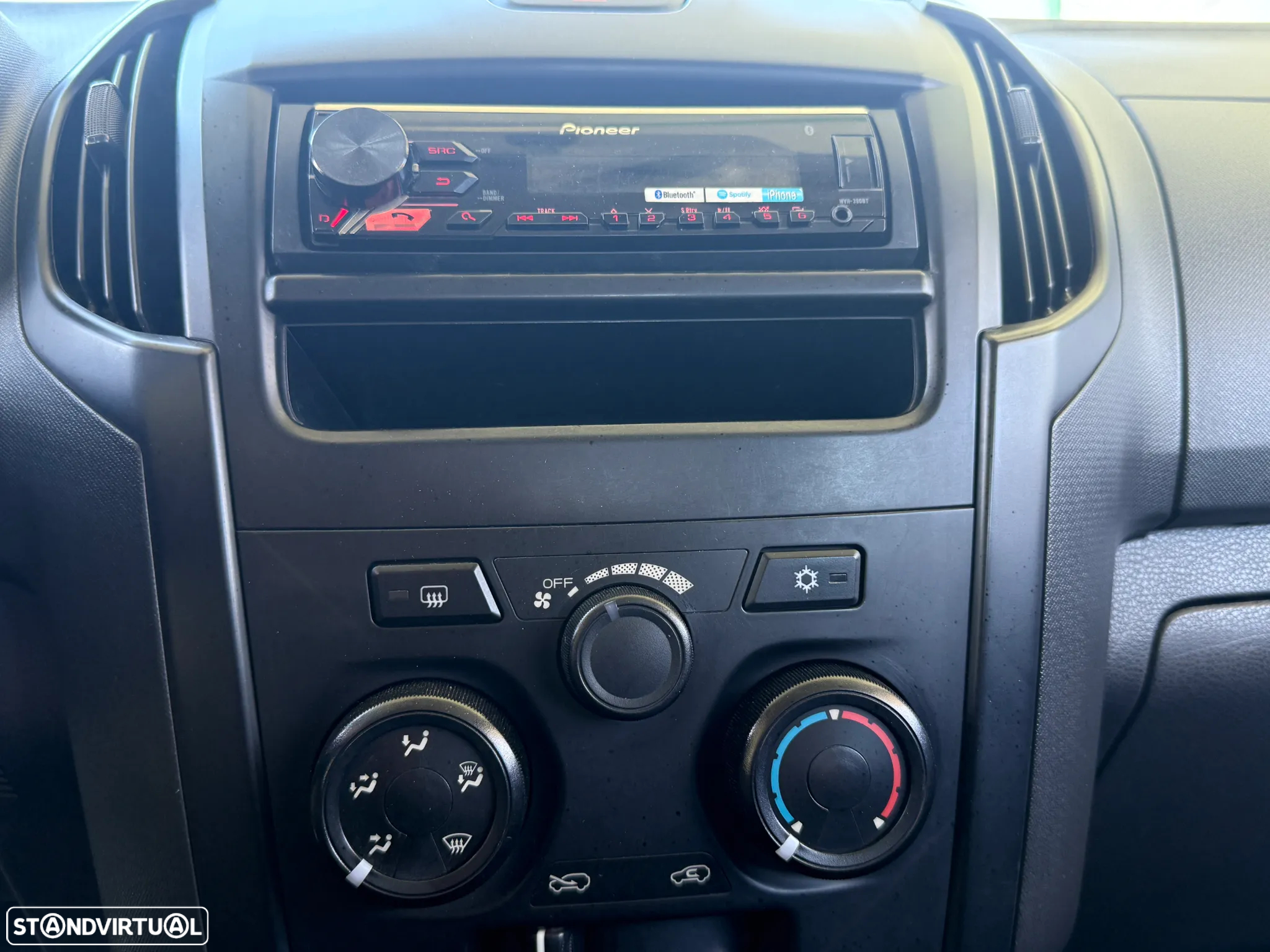 Isuzu D-Max 1.9 Ddi CD 4WD LS CM - 34