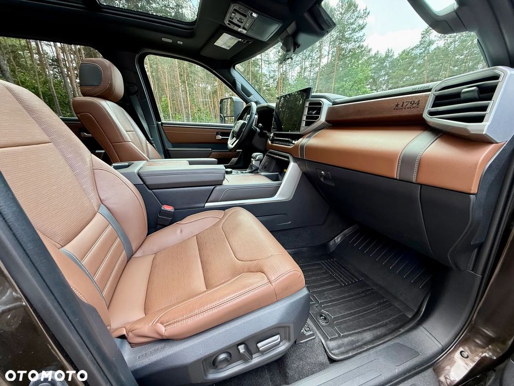 Toyota Tundra - 17