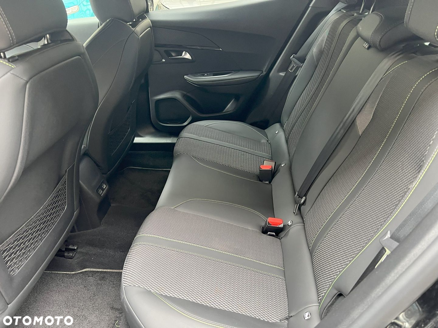 Peugeot 2008 1.2 PureTech GT S&S EAT8 - 9