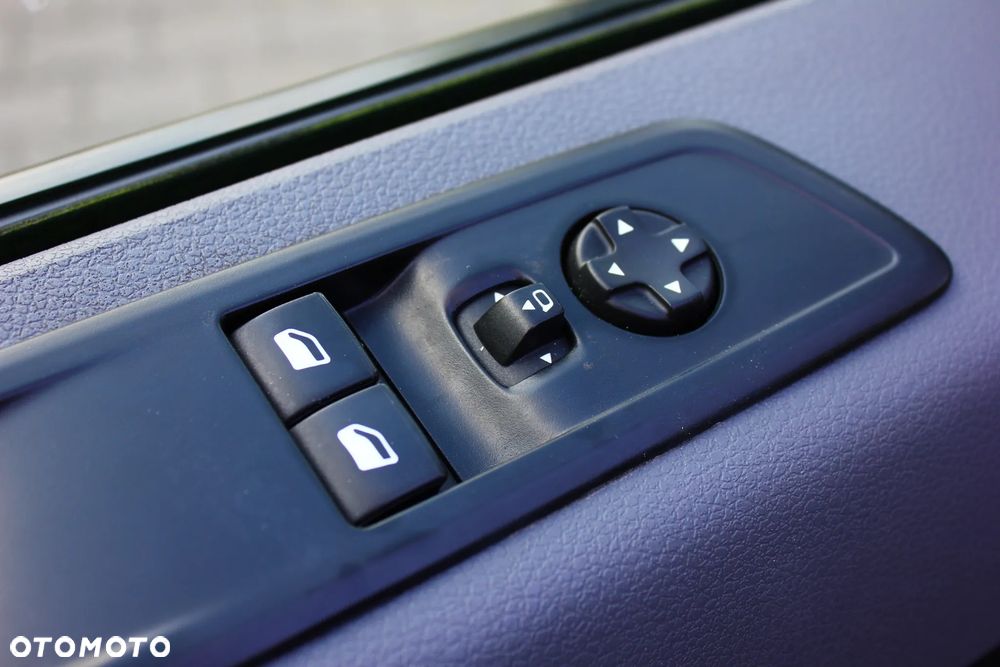 Opel VIVARO 2.0 CDTI LONG DŁUGI 3 OSOBOWY AUTOMAT 8 BIEGOWY NAVIGACJA KAMERA - 13