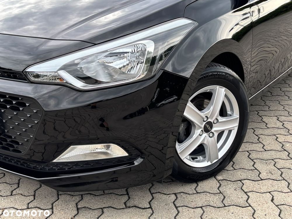 Hyundai i20 blue 1.2 Classic - 18