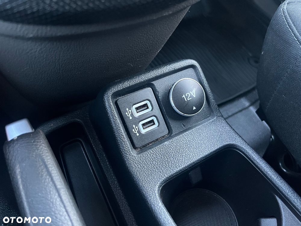 Ford Transit Connect - 14