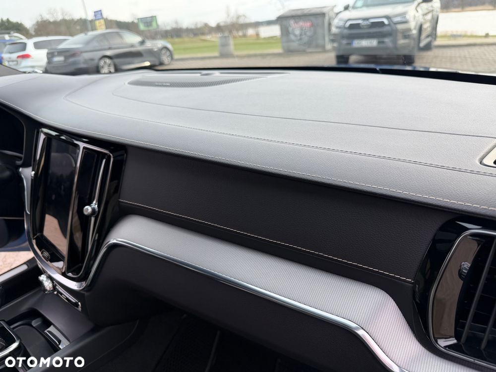 Volvo S60 T6 AWD Geartronic RDesign - 24