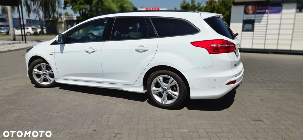 Ford Focus 1.5 EcoBoost STart-Stopp-System ST-LINE - 9