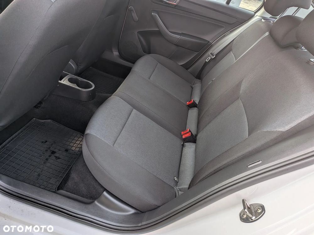 Skoda RAPID Spb 1.0 TSI Active - 15