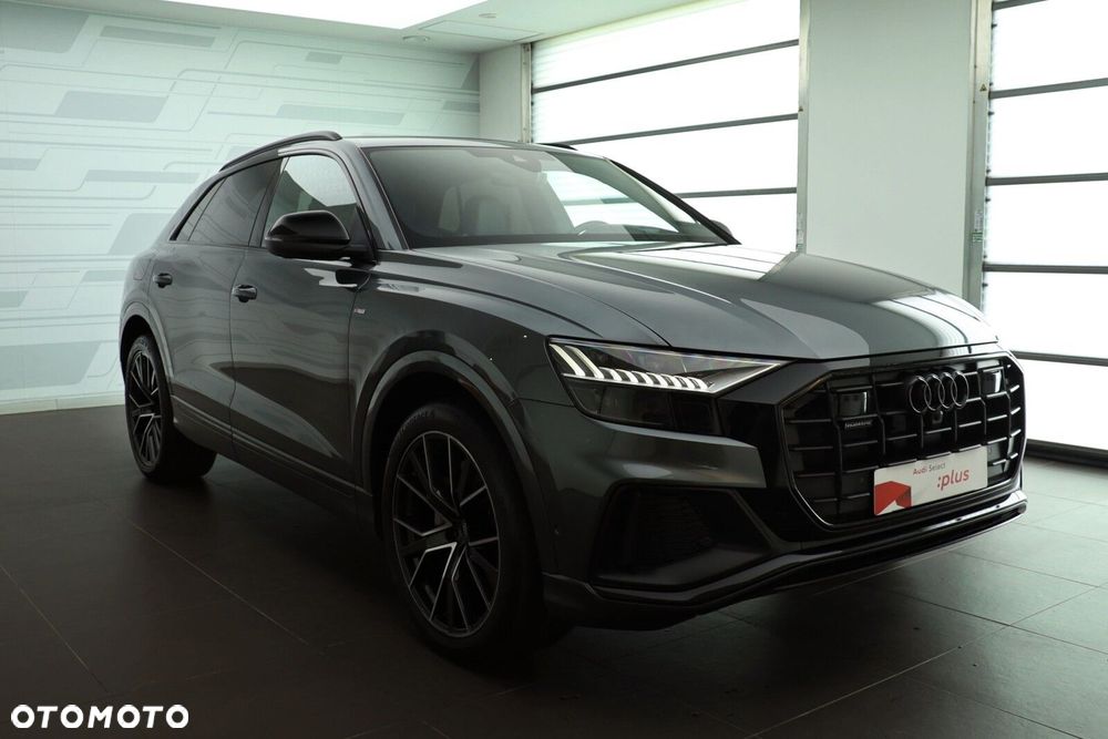 Audi Q8 - 11
