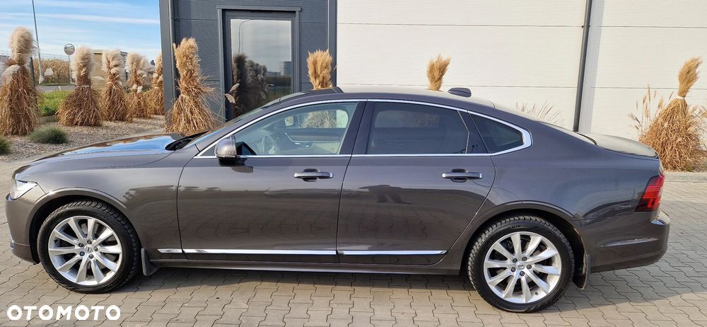 Volvo S90 - 1
