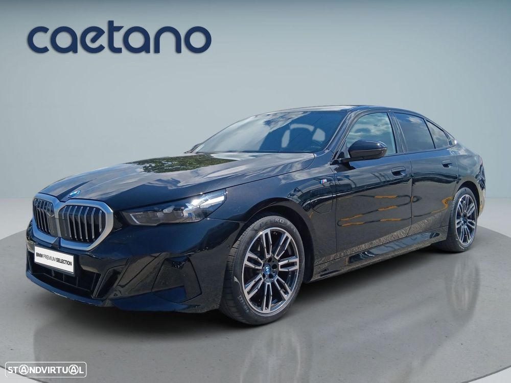 BMW 530 e Pack Desportivo M - 1