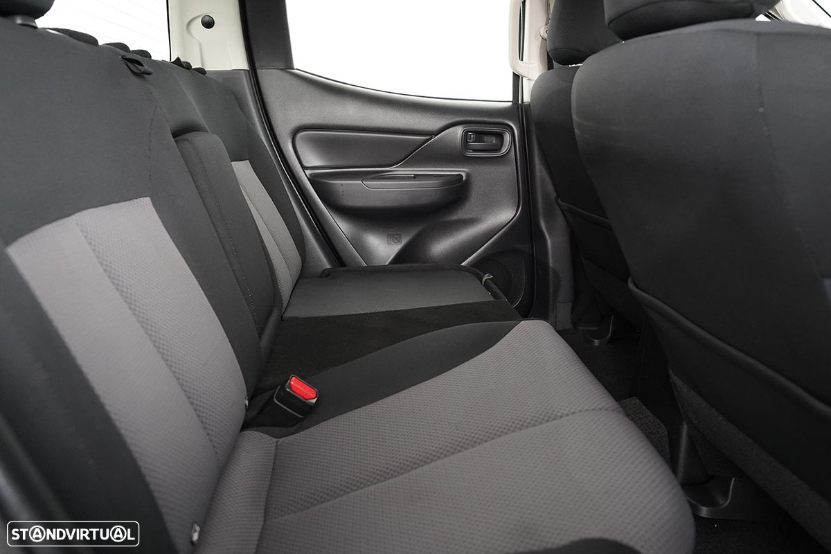 Mitsubishi L200 2.3 DI-D Strakar Space Cab Intense 4WD - 27