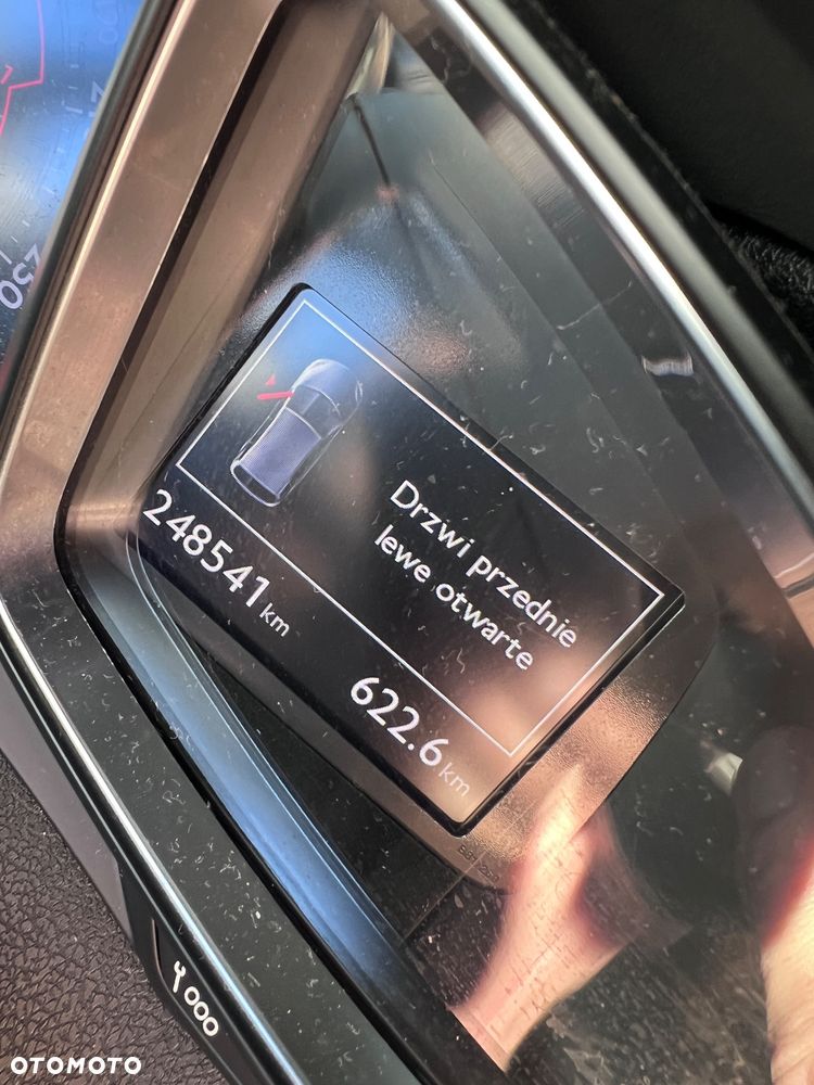 Citroën DS5 Hybrid4 EGS6 SportChic - 17