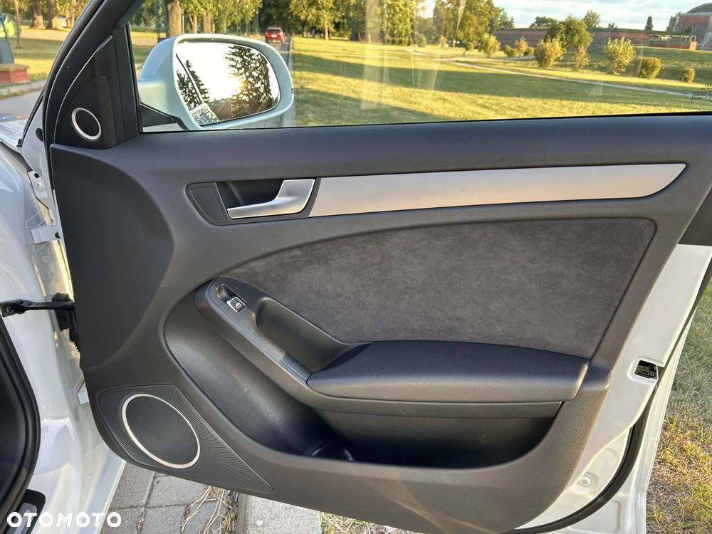 Audi A4 Avant 2.0 TDI - 14