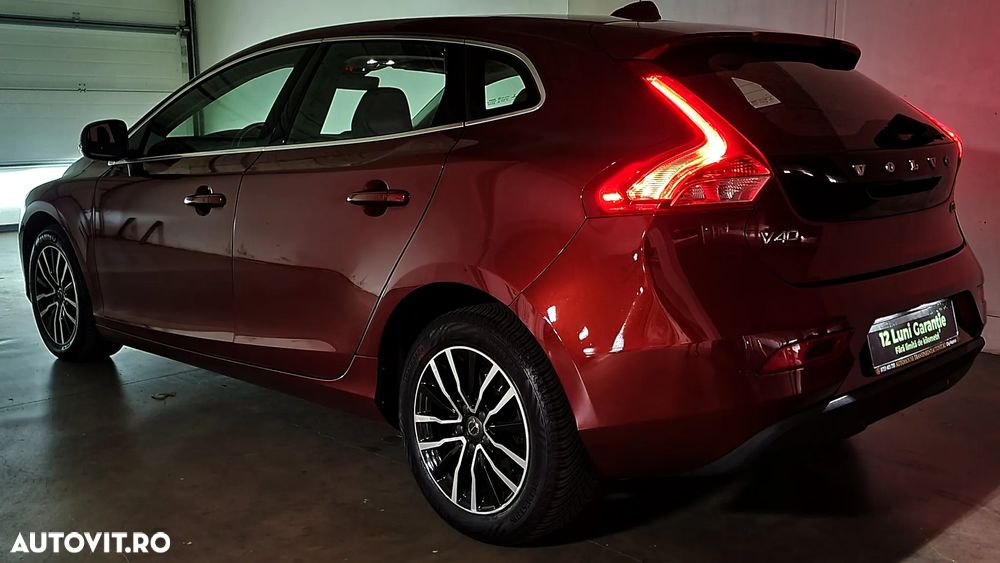 Volvo V40 D2 Inscription - 35