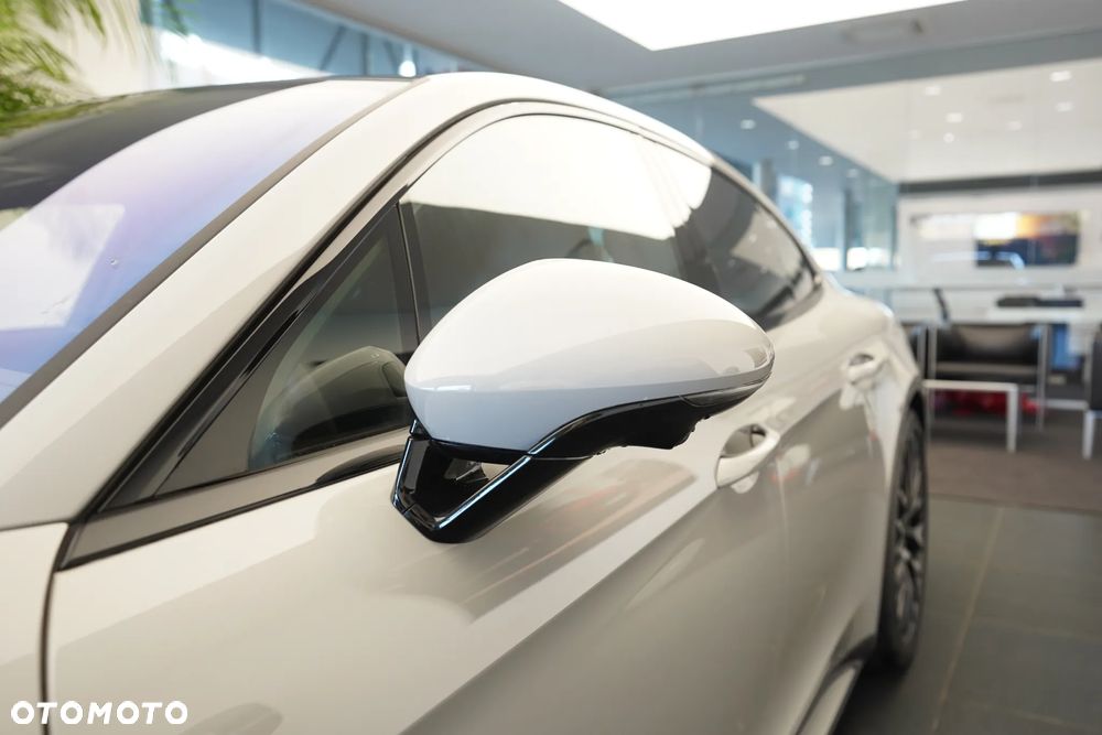 Porsche Panamera - 30