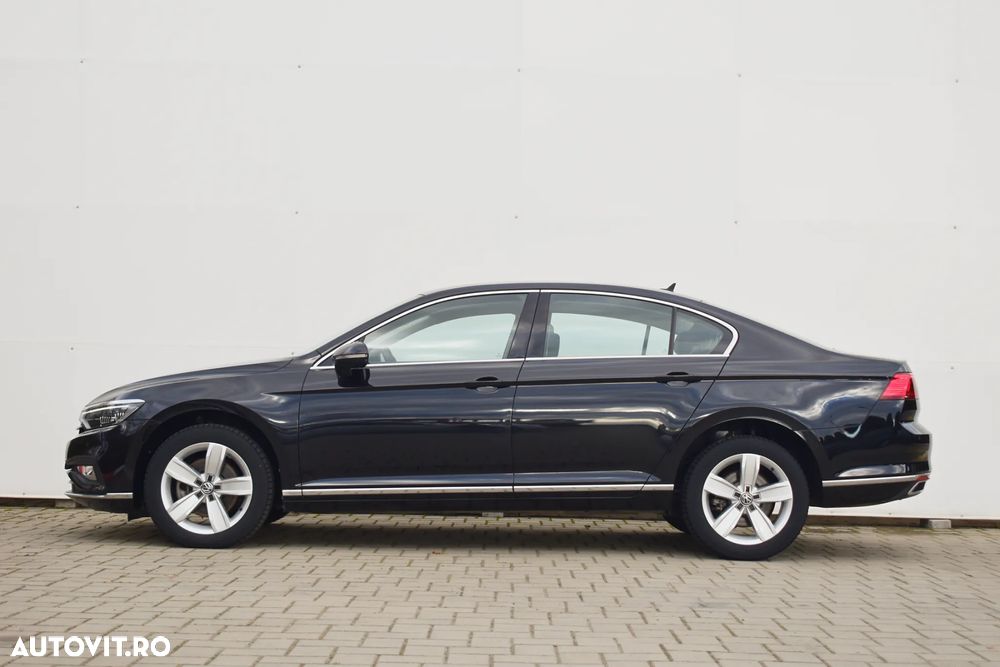 Volkswagen Passat 2.0 TDI DSG Highline - 12