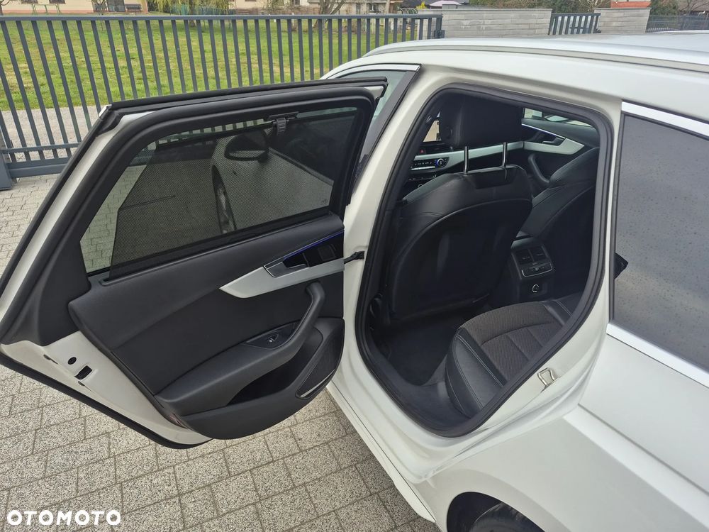 Audi A4 Avant 35 TFSI mHEV S Line S tronic - 20
