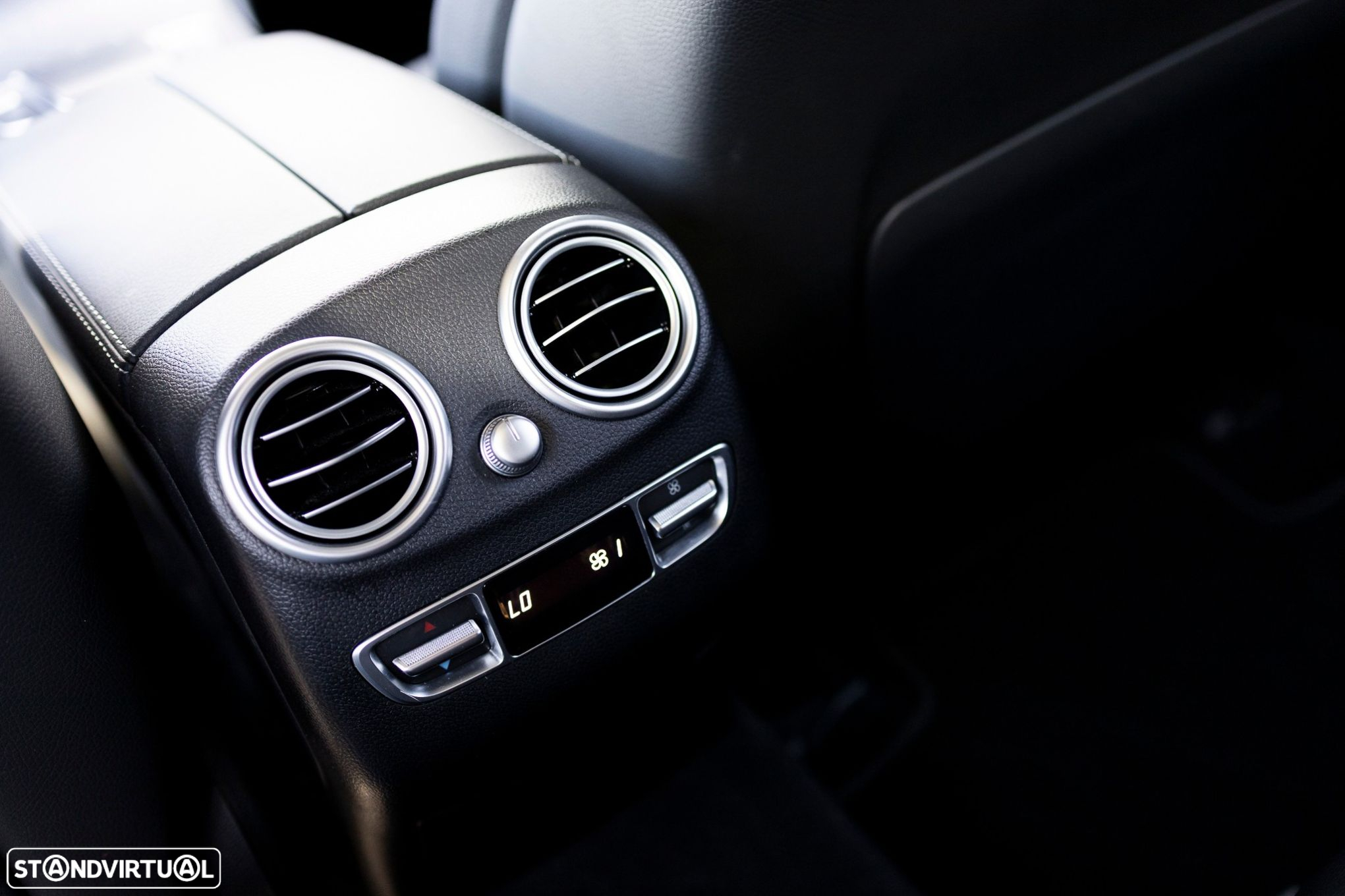 Mercedes-Benz GLC 300 - 28