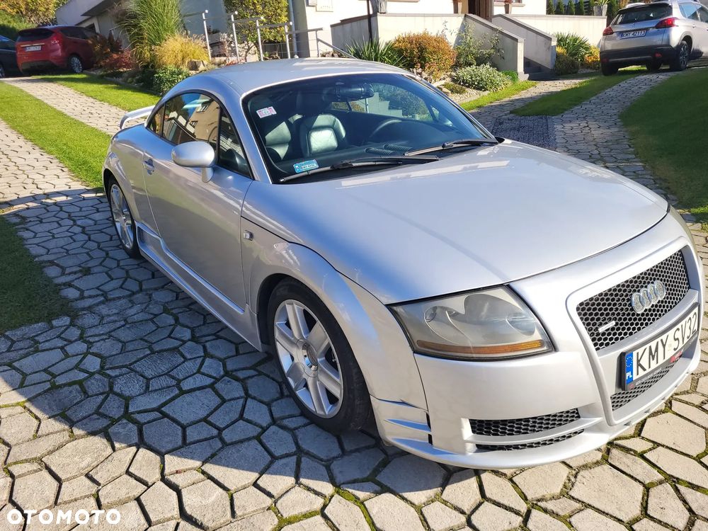 Audi TT Coupé 1.8T Quattro - 13