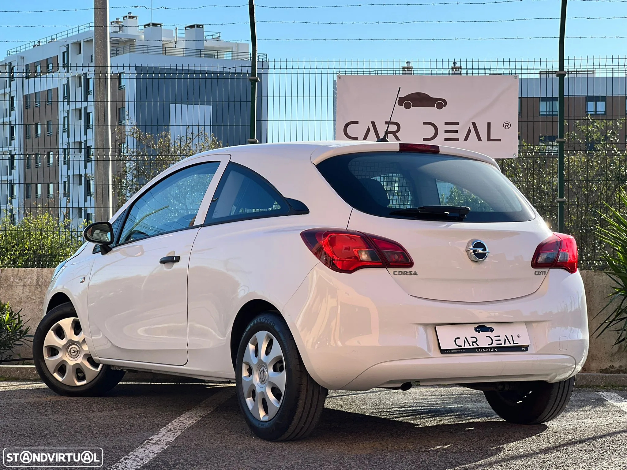 Opel Corsa E Van - 4