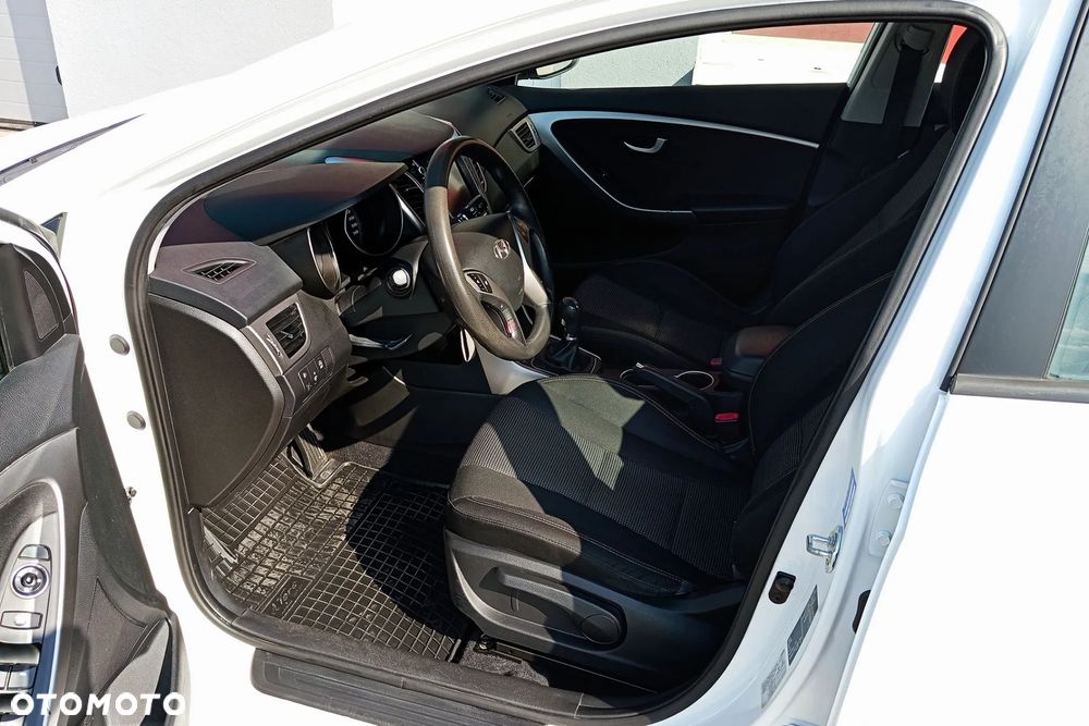 Hyundai i30 - 21