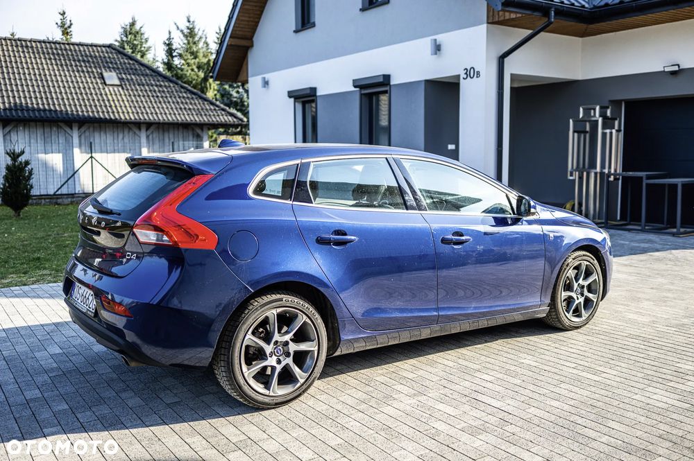 Volvo V40 D4 Ocean Race - 4