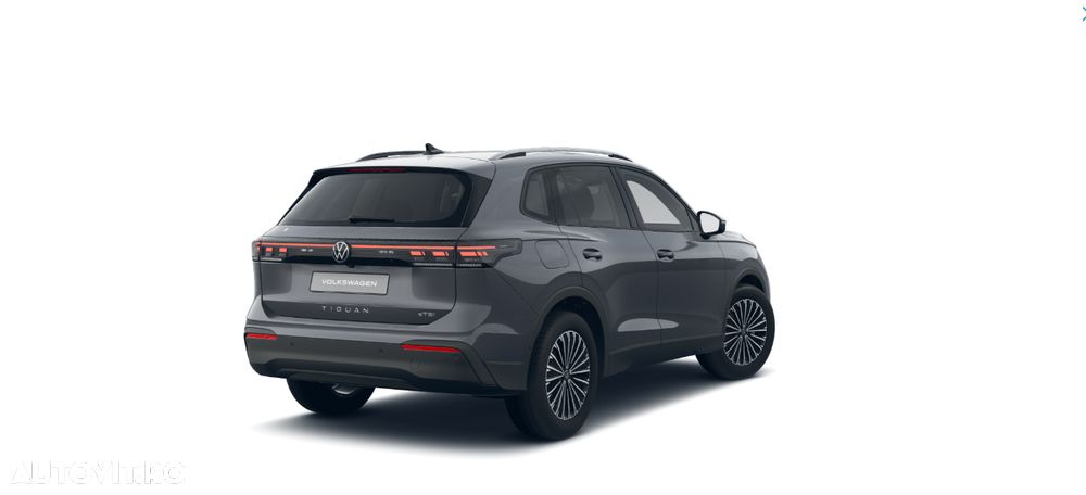 Volkswagen Tiguan - 8