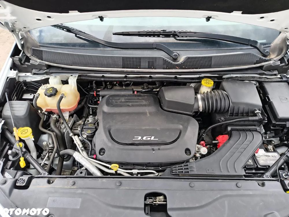 Chrysler Pacifica - 15