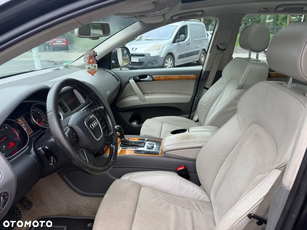 Audi Q7 - 15