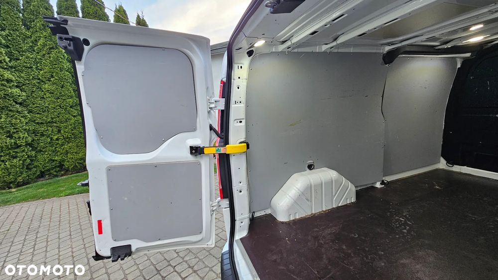 Ford Custom 2,0 TDCI L2 Długi Klima Webasto Kamera Podgrzewana Szyba Hak - 33