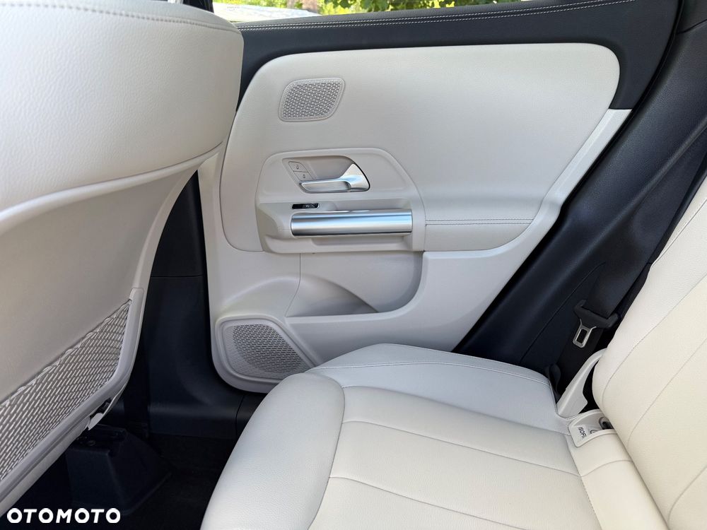 Mercedes-Benz GLA 250 4Matic 8G-DCT Edition AMG Line - 36
