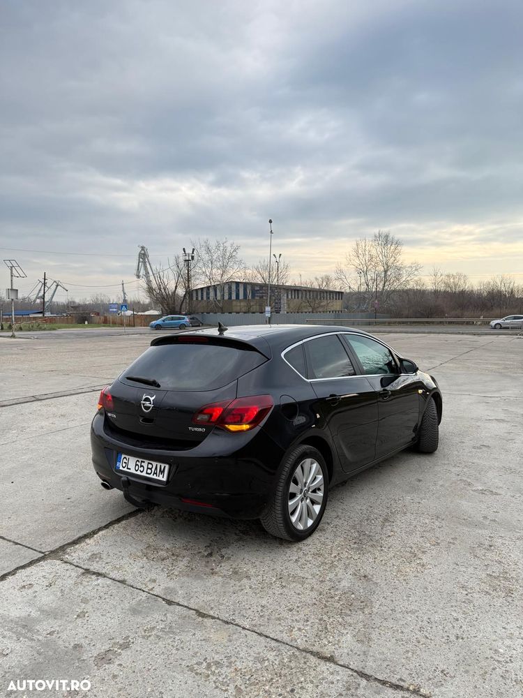 Opel Astra 1.4 Turbo Design Edition - 3