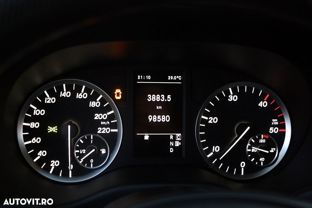Mercedes-Benz Vito - 15