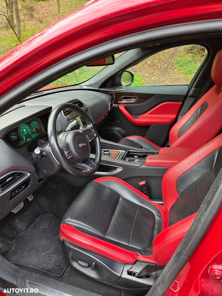 Jaguar F-Pace 30d AWD R-Sport - 5