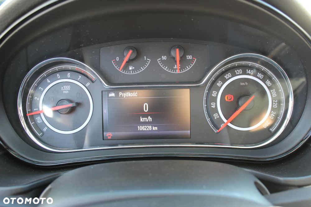 Opel Insignia - 16