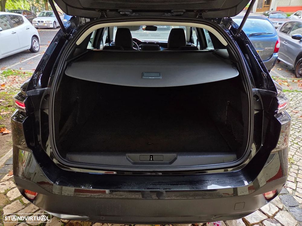 Peugeot 308 SW 1.6 Hybrid Active Pack e-EAT8 - 28