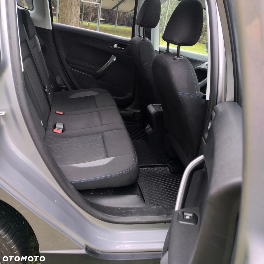 Peugeot 2008 - 6