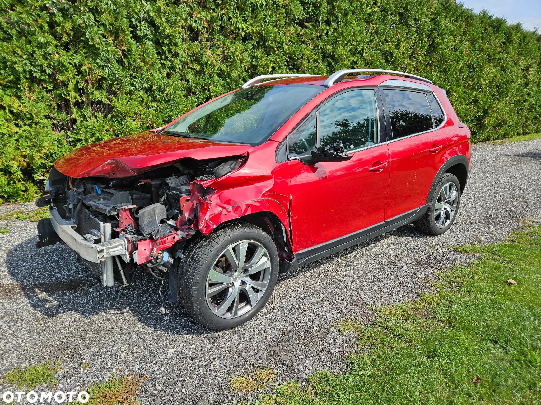 Peugeot 2008 1.6 BlueHDi Allure - 1