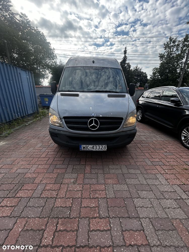 Mercedes-Benz Sprinter - 1