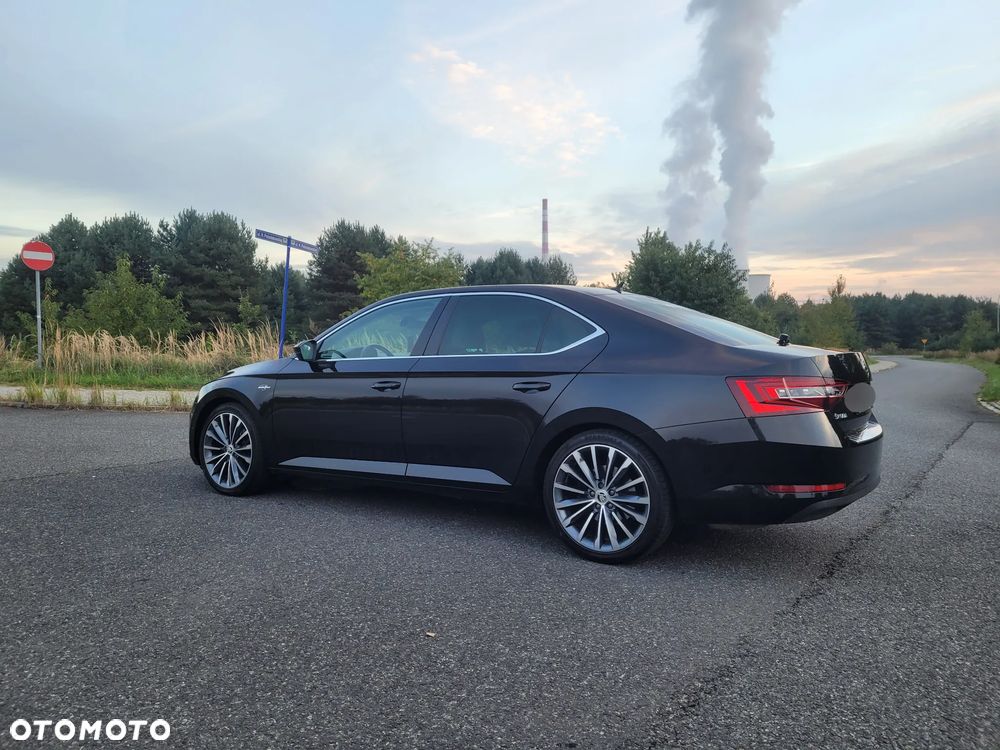 Skoda Superb 2.0 TSI L&K DSG - 6